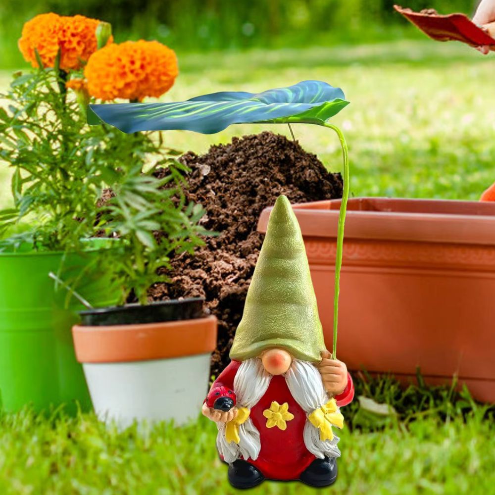 Nain de jardin parapluie feuille avec coccinelle 